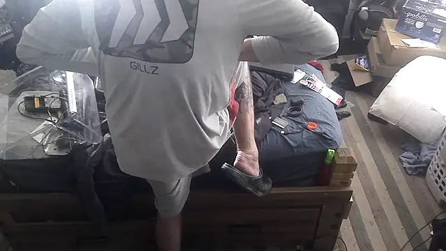 Bi curious86 online show from April 2026 10:26:02 PM