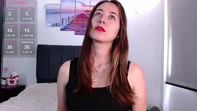 Daniela-hot online show from June 2026 05:04:02 PM