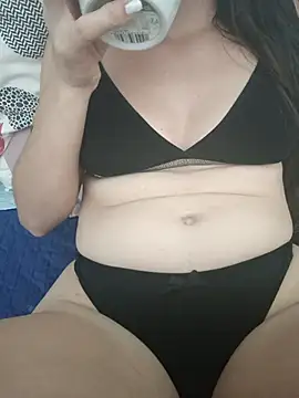 Snapshot of bruna_safadinhaa chatting on September 2025 03:46:02 PM bruna safadinhaa online show from September 2025 03:46:02 PM