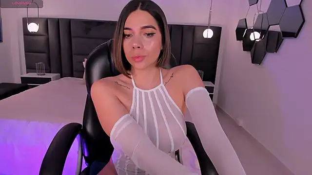 Snapshot of AmyWalker_ chatting on February 2025 01:09:02 PM AmyWalker online show from February 2025 01:09:02 PM