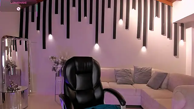 Snapshot of AmyWalker_ chatting on February 2025 01:30:01 PM AmyWalker online show from February 2025 01:30:01 PM