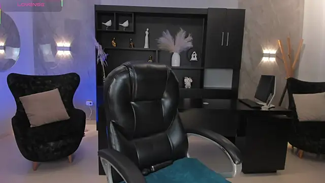 Snapshot of AmyWalker_ chatting on March 2025 10:22:02 AM AmyWalker online show from March 2025 10:22:02 AM