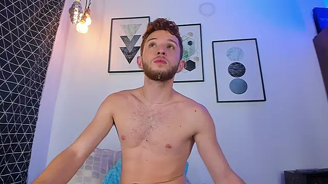 Snapshot of Juan_Castano chatting on March 2025 06:47:02 AM Juan Castano online show from March 2025 06:47:02 AM