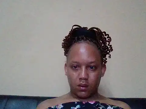 Snapshot of ShooingBunch chatting on October 2025 04:57:01 AM ShooingBunch online show from October 2025 04:57:01 AM