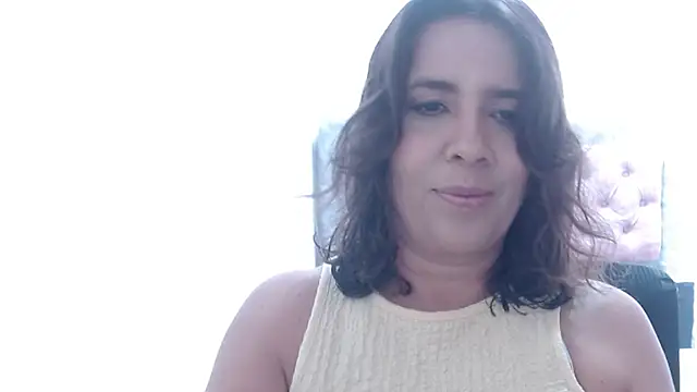 Snapshot of Victoria_meester chatting on July 2026 03:40:01 PM Victoria meester online show from July 2026 03:40:01 PM