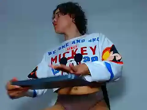 Thiago Foster online show from January 2025 10:26:01 PM