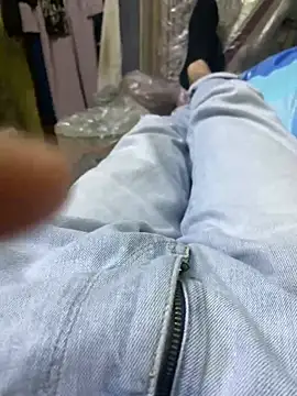 Snapshot of TurkishBigPenis chatting on December 2024 03:05:01 PM TurkishBigPenis online show from December 2024 03:05:01 PM