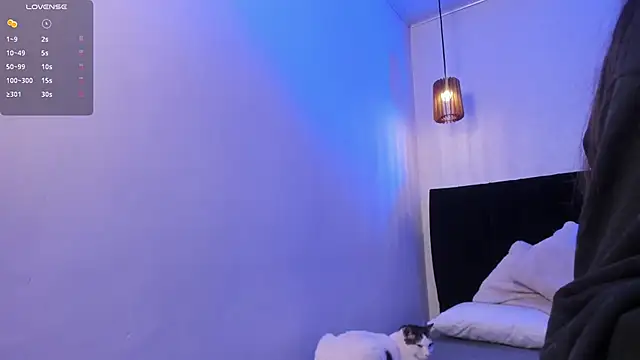 dolly zoe online show from April 2026 05:36:01 AM