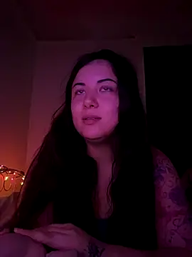 xocrybaby online show from November 2025 05:02:01 PM