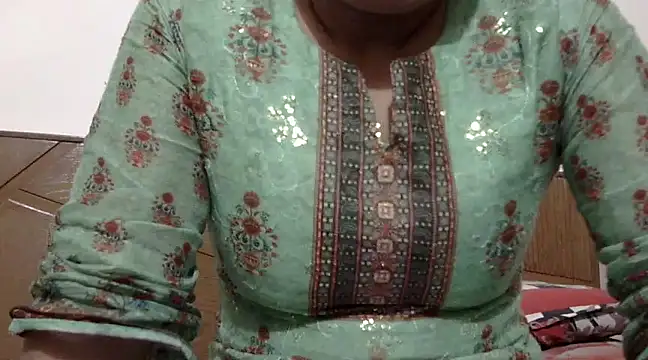 shekira99 online show from March 2025 02:51:02 PM