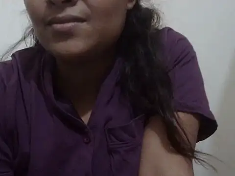 shekira99 online show from February 2026 02:04:02 PM