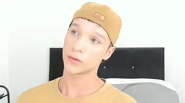 angelcortes online show from January 2025 07:55:01 PM