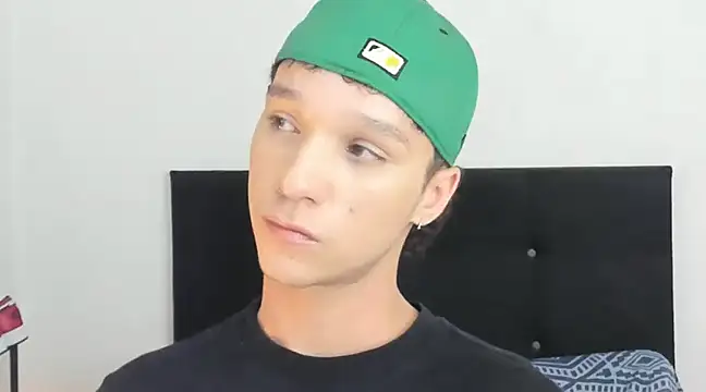 Snapshot of angelcortes chatting on January 2025 11:19:02 AM angelcortes online show from January 2025 11:19:02 AM