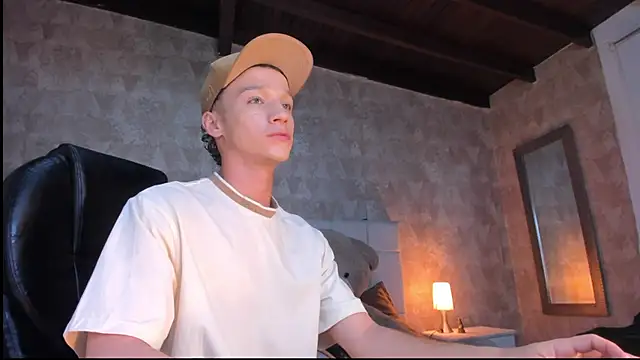 angelcortes online show from November 2025 11:54:02 AM