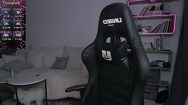 vinkitinkii online show from February 2025 06:44:01 AM