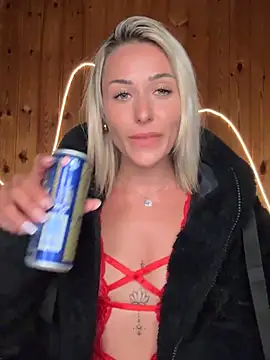 petrouchkaaa  online show from April 2026 07:16:01 PM