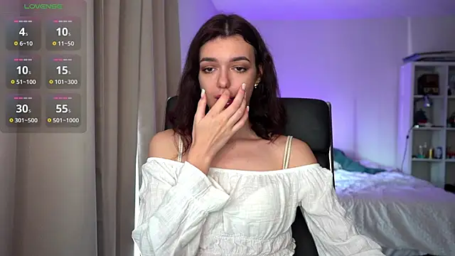 olivia jeas online show from October 2025 09:14:02 PM