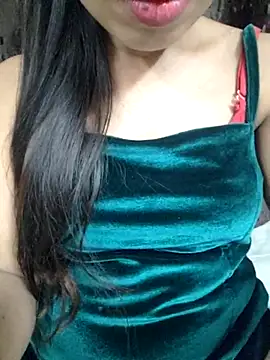 Snapshot of Roshni_98 chatting on March 2025 04:49:02 AM Roshni 98 online show from March 2025 04:49:02 AM