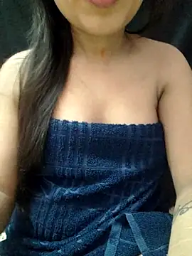 Snapshot of Roshni_98 chatting on October 2025 06:25:02 AM Roshni 98 online show from October 2025 06:25:02 AM