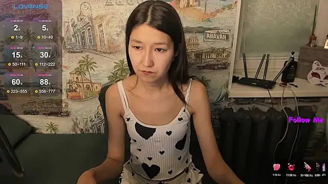 LeyylaStoone online show from October 2025 01:00:01 PM