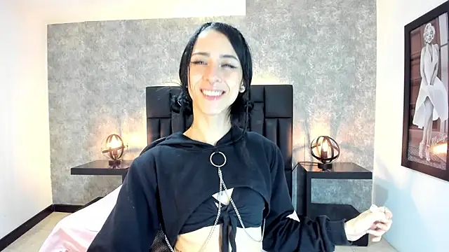 lhiamfit online show from January 2025 06:27:01 AM