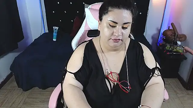 Snapshot of anacohen chatting on February 2025 04:21:02 AM anacohen online show from February 2025 04:21:02 AM