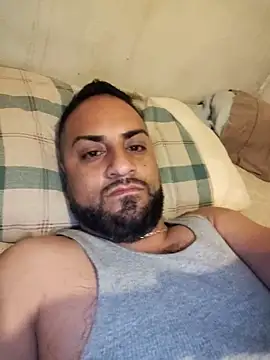 Renooo04 online show from March 2026 11:26:02 PM