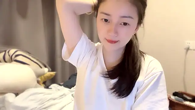 A-xena online show from March 2025 02:37:02 AM