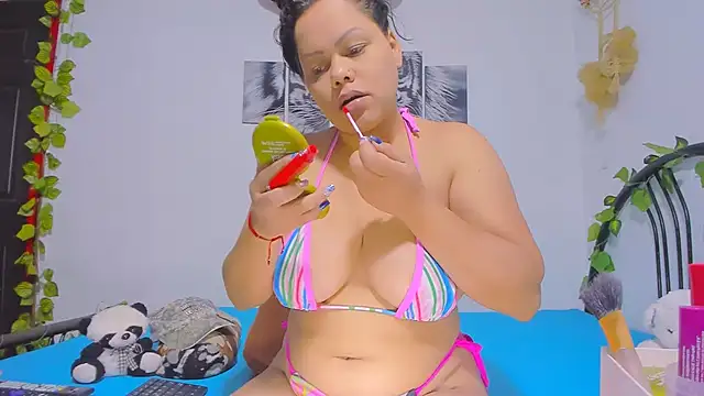 Alhelqueen online show from November 2025 05:46:02 PM