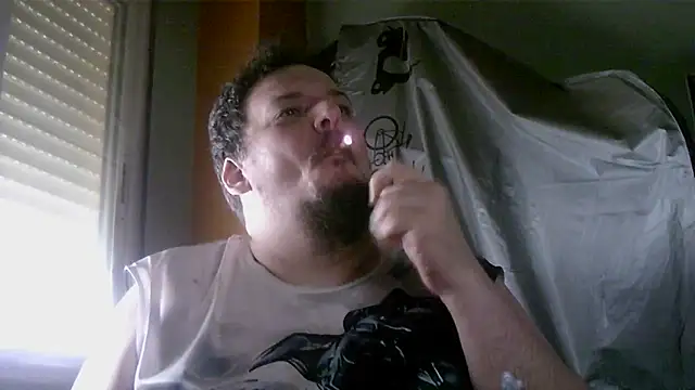 Snapshot of porkorossy chatting on May 2026 07:35:01 AM porkorossy online show from May 2026 07:35:01 AM
