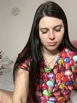 Snapshot of Annatrybebetter chatting on February 2025 12:35:02 AM Annatrybebetter online show from February 2025 12:35:02 AM