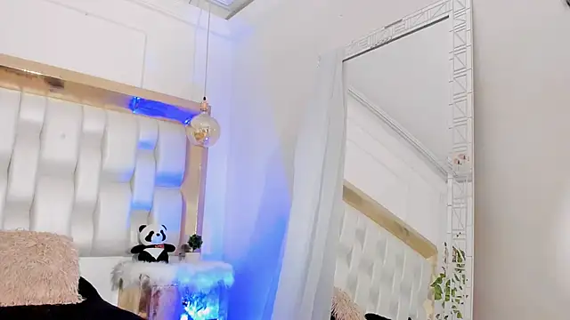 BeckyRusso online show from February 2025 03:23:02 PM