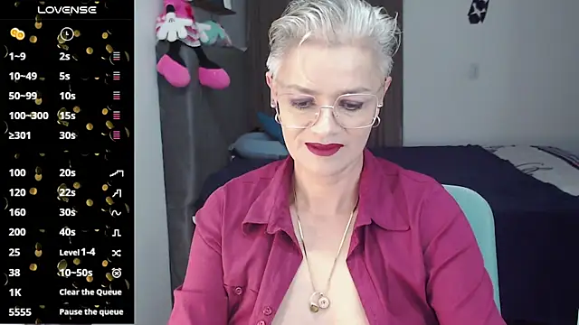 scarlett paris22 online show from February 2025 11:36:01 PM
