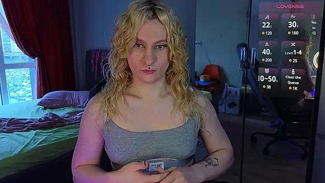 Snapshot of Lori_Myaf chatting on March 2025 02:04:02 PM Lori Myaf online show from March 2025 02:04:02 PM