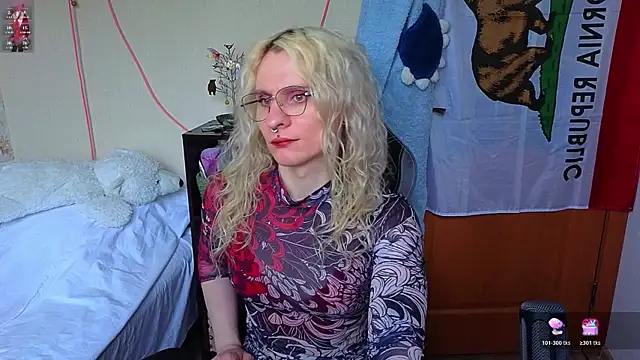 Lori Myaf online show from April 2026 02:52:02 PM