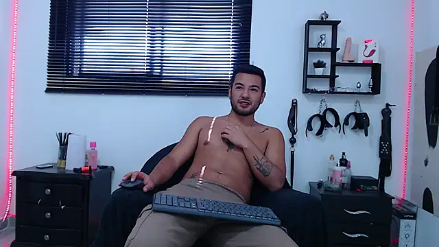 KinkyAllisonSub online show from January 2025 03:38:01 PM