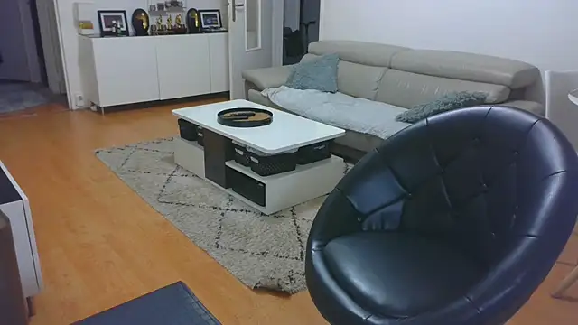 sarametisse26 online show from October 2025 06:11:02 AM