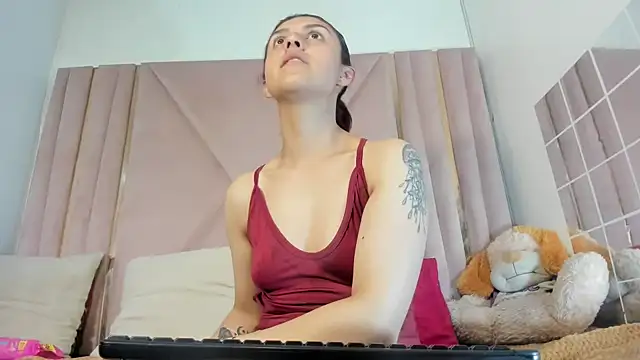 AngelaLinaresx69 online show from November 2025 09:04:02 PM