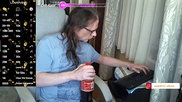 Snapshot of living_manors_2 chatting on February 2025 09:25:02 PM living manors 2 online show from February 2025 09:25:02 PM