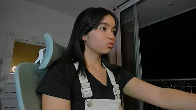 Olivia xd  online show from December 2024 01:02:01 AM