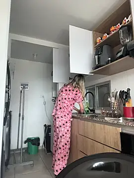 Ameellie online show from October 2025 04:16:01 PM