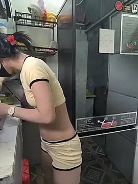 I AM NOT A SLUT online show from July 2026 01:03:01 AM