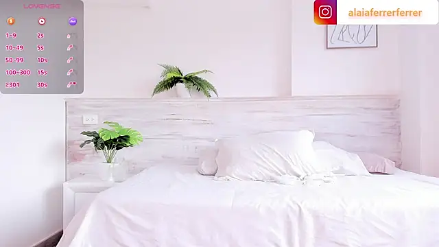 Alaia Ferrer  online show from February 2025 08:29:02 PM