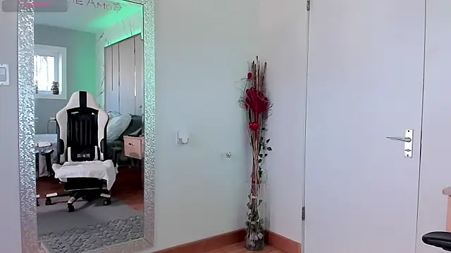 Jadeh Williams02 online show from March 2025 09:36:02 PM