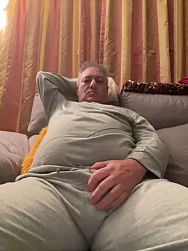 Snapshot of Russirayu chatting on March 2025 04:06:02 AM Russirayu online show from March 2025 04:06:02 AM