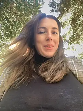 MommmyYummy online show from September 2025 09:35:02 AM