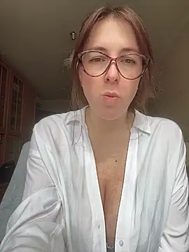 MommmyYummy online show from April 2026 10:47:02 AM