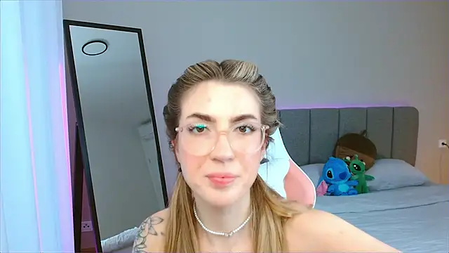 Mrs Tory online show from December 2024 09:22:01 AM