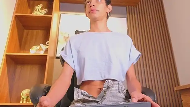 Alahia Rodriguez online show from April 2026 07:28:02 PM