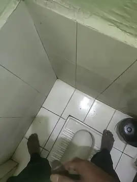 samlord261 online show from November 2025 09:28:01 PM